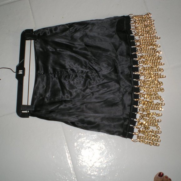 Woman's Skirt - Picture 5 of 5